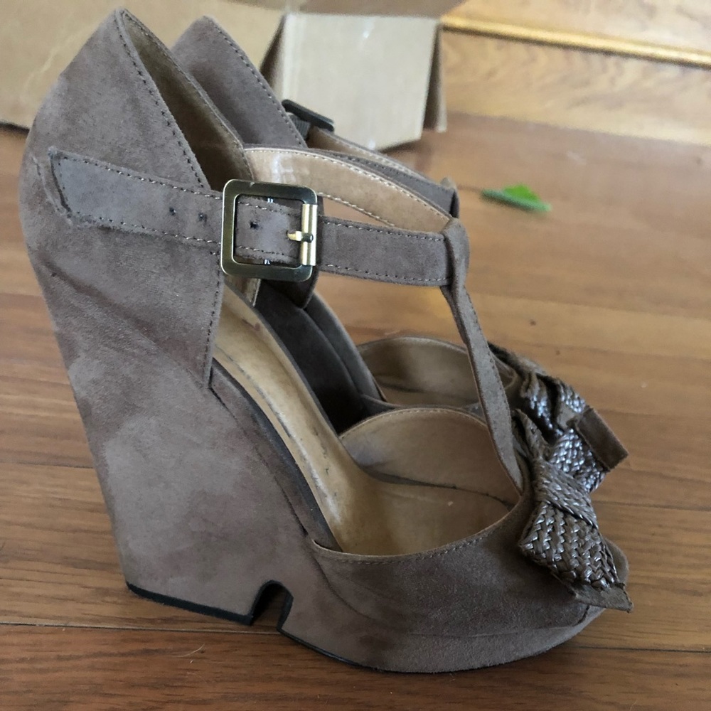 Open Toe Wedges